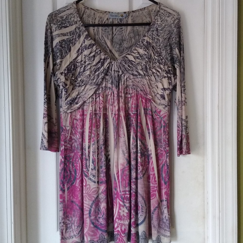 Unity World Wear tunic-style blouse